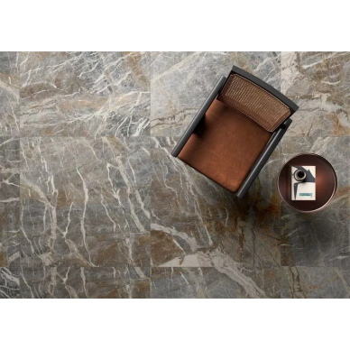 INTERNO4 7