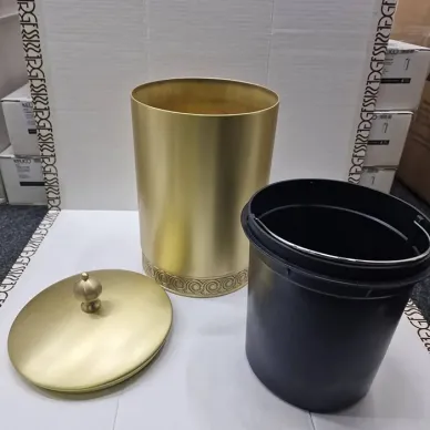 3SC Bally Ведро Ø22х30см., с крышкой, ручка Zar, цвет: Matt Satin Brass FSC65/02LX 5