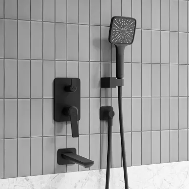 Душевая система IDDIS Parker PARBL03i68 черная 5