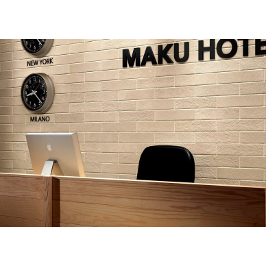 Maku 25