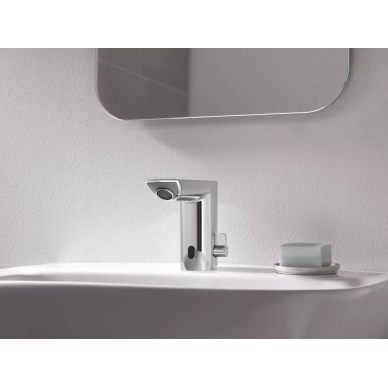 Смеситель для раковины Grohe Bau Cosmopolitan E (36453000) питание от сети 4